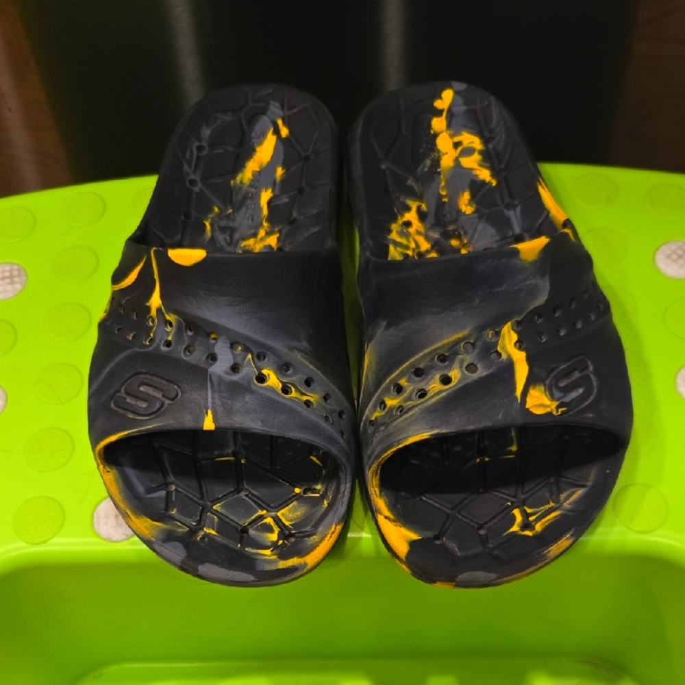 Sketchers Floamies